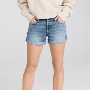 Levi’s 501 mid rise shorts